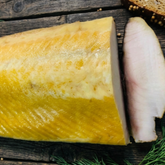 Белуга горячего копчения