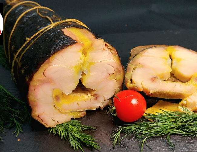 Осётр горячего копчения